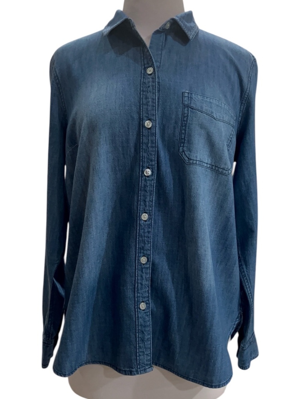 Old Navy Denim Button-Down Shirt Blue